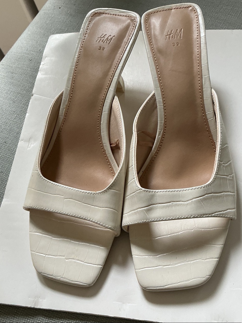 H&M Cream Croc-Embossed Square-Toe Slide Mules